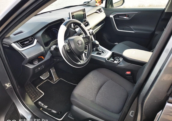 Toyota RAV4 cena 130000 przebieg: 106000, rok produkcji 2021 z Końskie małe 67